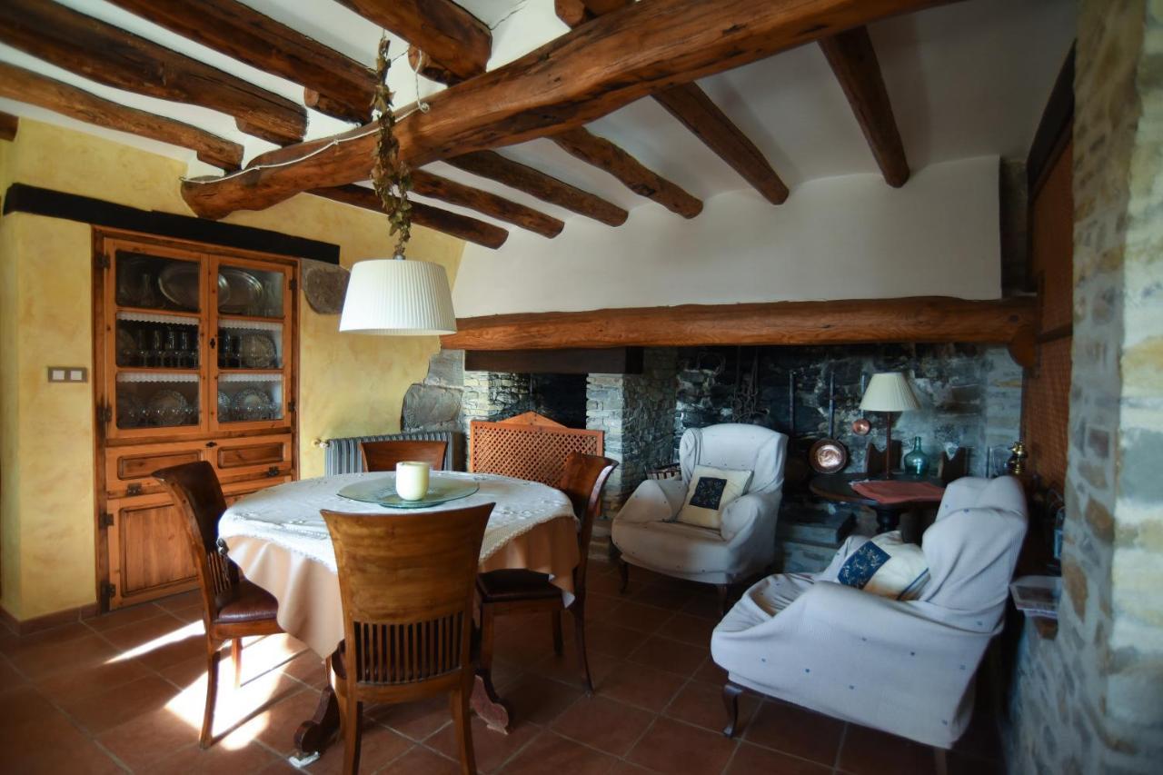 Gasthaus Turisme Rural Mas Isoles Ripoll Exterior foto