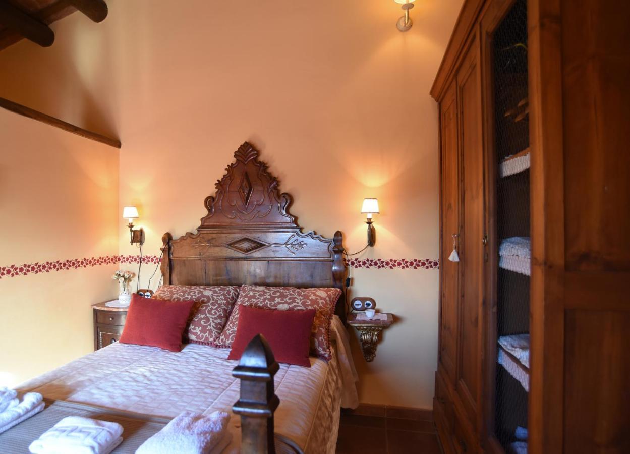 Gasthaus Turisme Rural Mas Isoles Ripoll Exterior foto